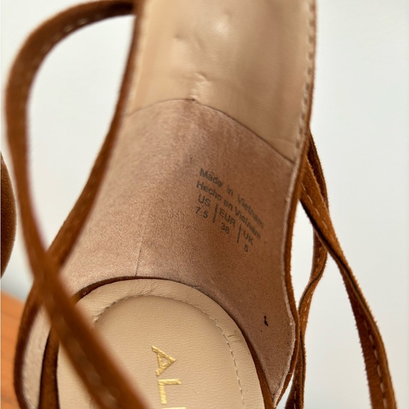 ALDO NYDERIA brown suede block heel sandal - Picture 6 of 9